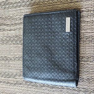 Calvin Klein Men's Wallet Black Embossed Genuine Leather